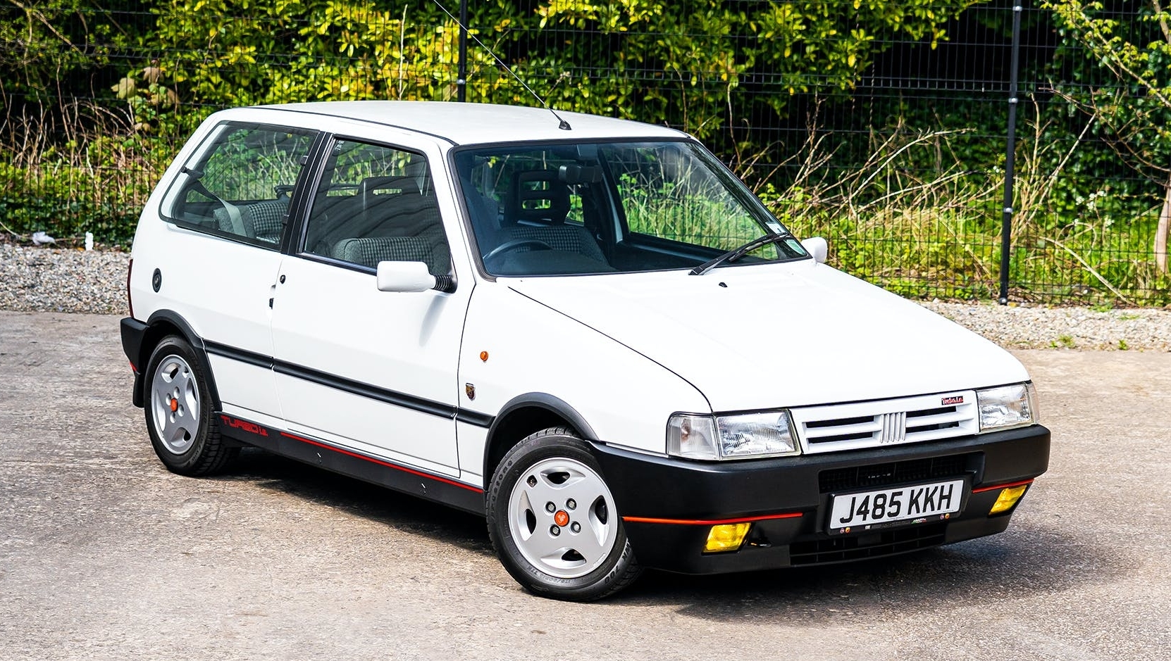 Fiat Uno Turbo i.e.: Classic Cars