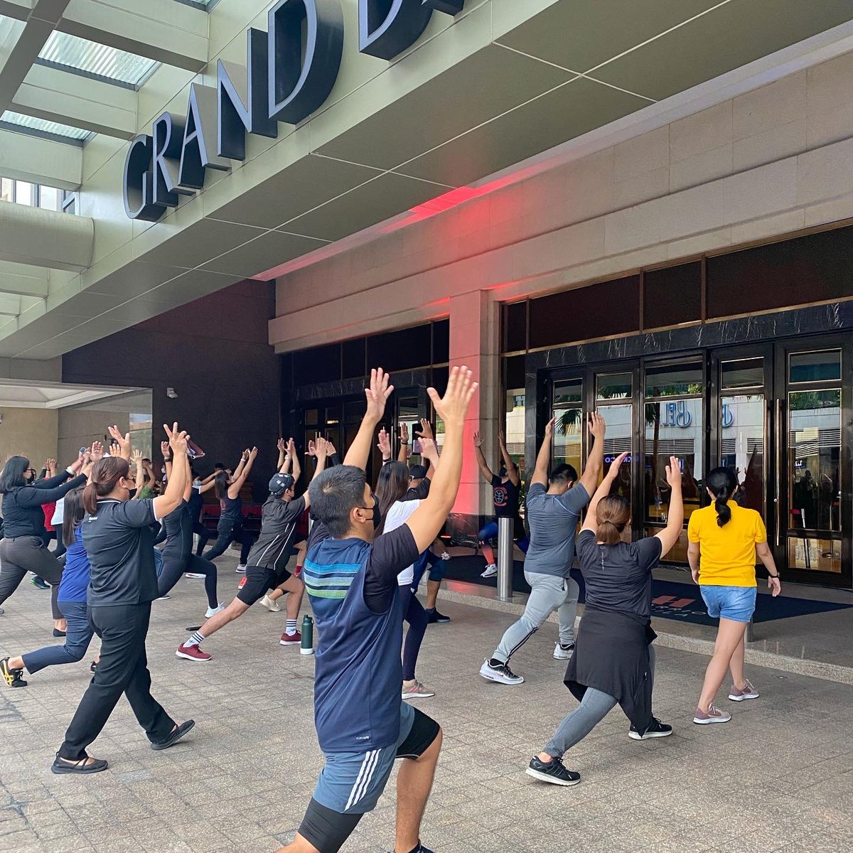 Manila Marriott tweet media