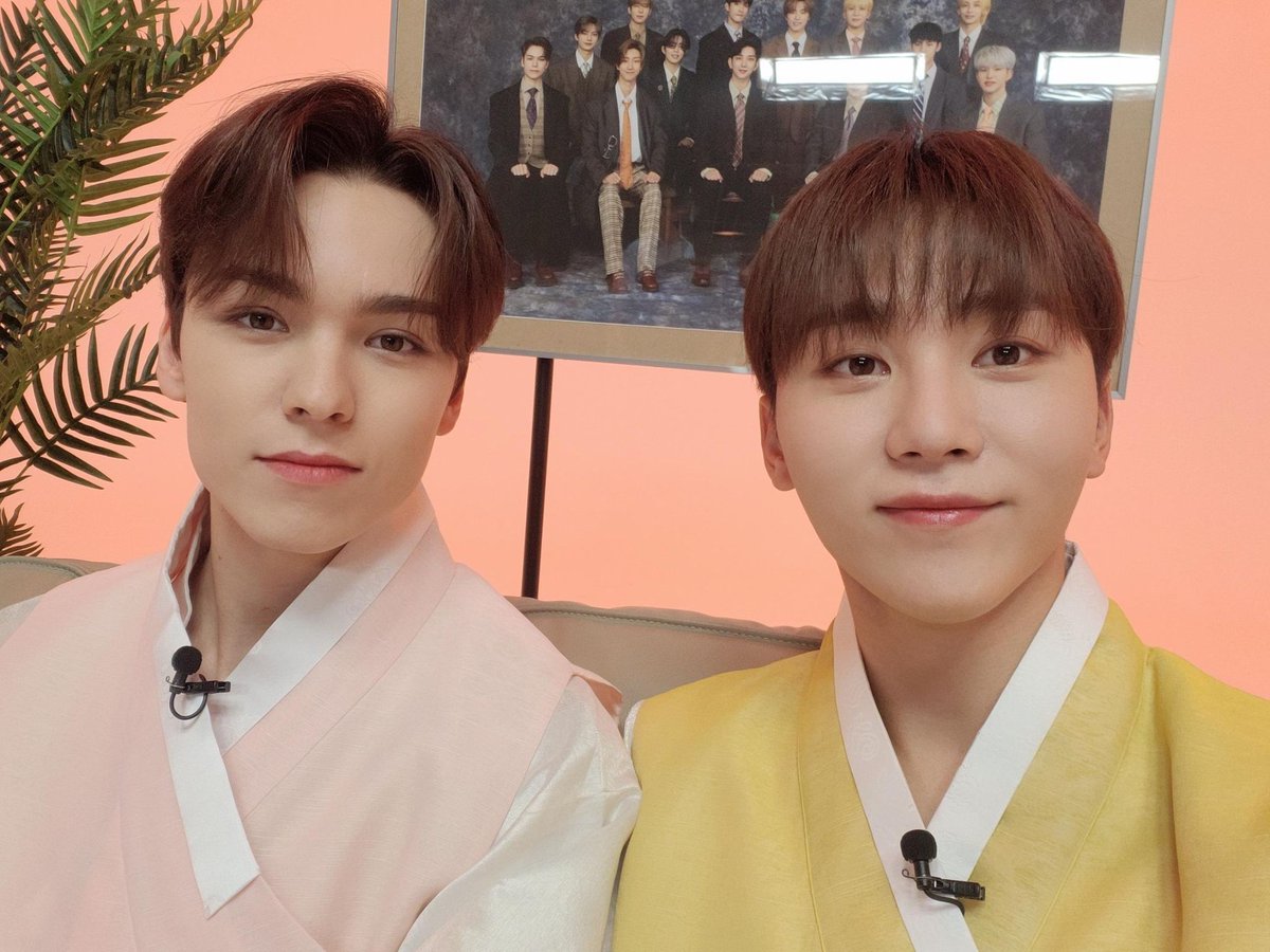 SB_MAYUL98's tweet photo. 시발.....😵 https://t.co/3fn9mxqLOu