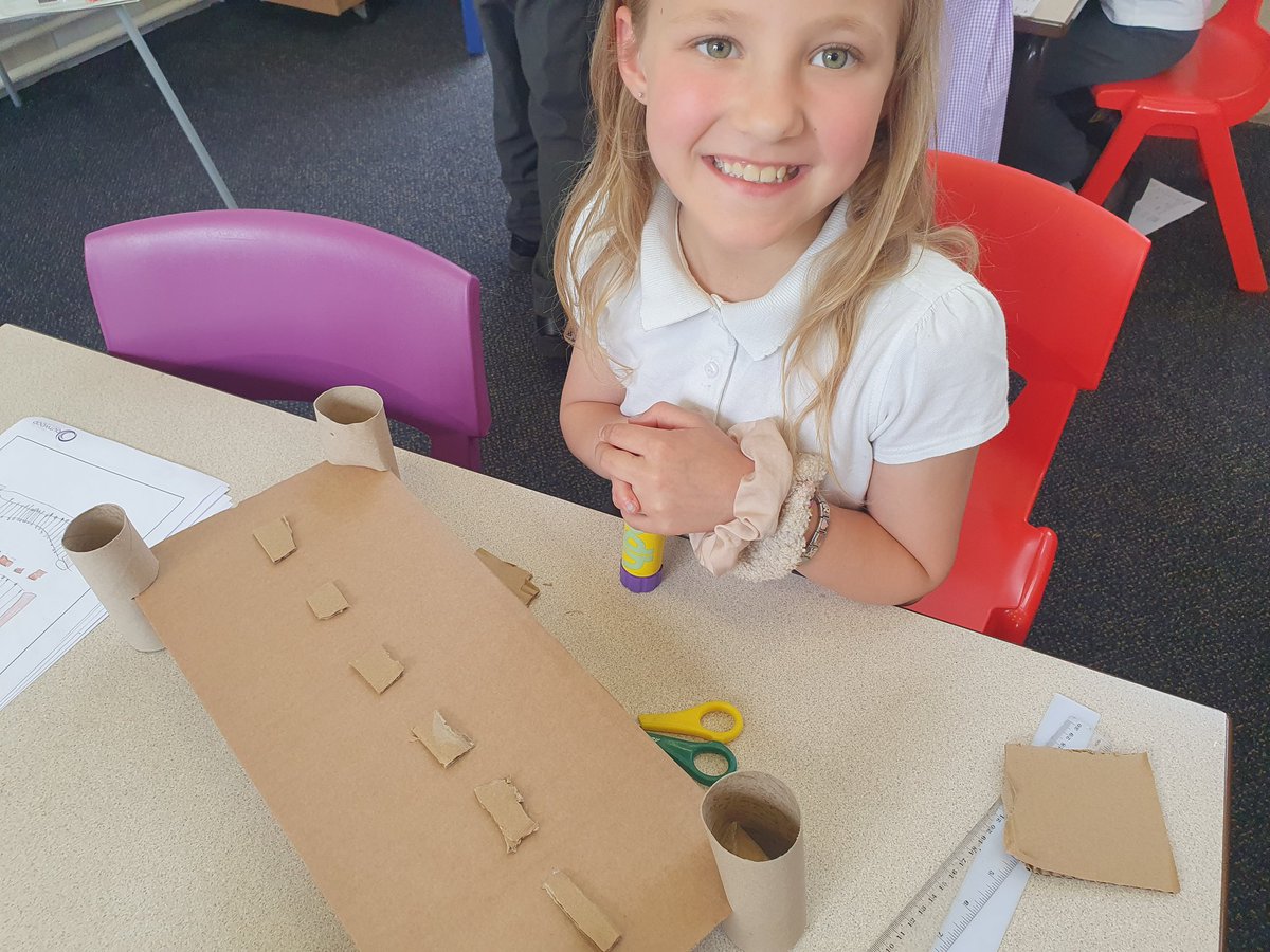 DTNewsteadGreen's tweet photo. Year 2 enjoyed making their bridges. It was great to see different techniques used to make their bridges and to make them stronger. https://t.co/bCnUnf6ns9