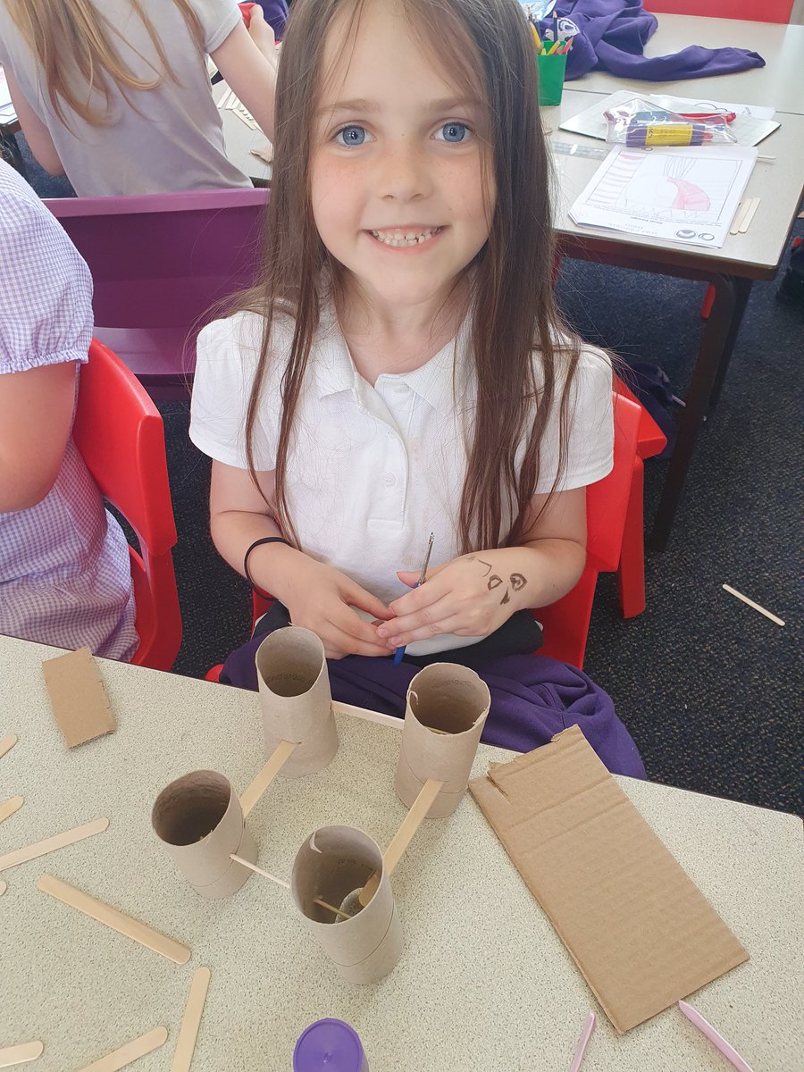 DTNewsteadGreen's tweet photo. Year 2 enjoyed making their bridges. It was great to see different techniques used to make their bridges and to make them stronger. https://t.co/bCnUnf6ns9