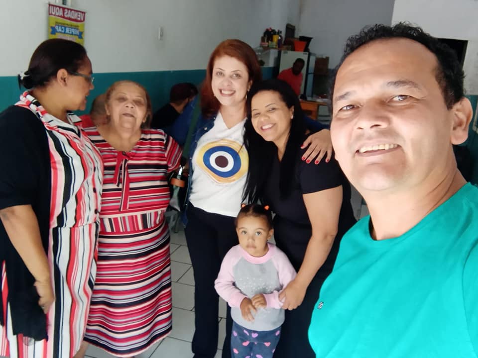 _LilianCabrera's tweet photo. Sábado (14/5), participei do encontro com amigos da Dona Cleuza no bar do Carlos.

Também participei da reunião com Deputado Luiz Fernando e lideranças. https://t.co/IvPFdVedCD
