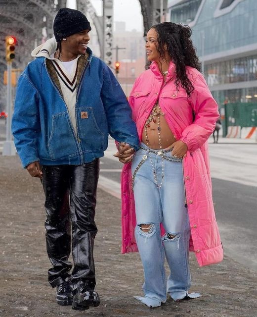Tuko_co_ke's tweet photo. It is a baby boy! Singer Rihanna and her lover Asap Rocky have welcomed a baby boy.

According to the reports, Rihanna gave birth last week on May 13th in Los Angeles, USA.

Congratulations to them. 🥳

Photo: Diggzy (Instagram) https://t.co/tSTjkhnoEs