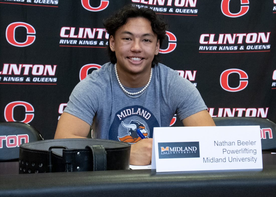 Rise_Above_CHS's tweet photo. CLINTON HS ATHLETICS SIGNING DAY
Nate Beeler
Midland University - Powerlifting
Good Luck Nate!!
@CHSROYALARMY https://t.co/5EOLDPy1QL