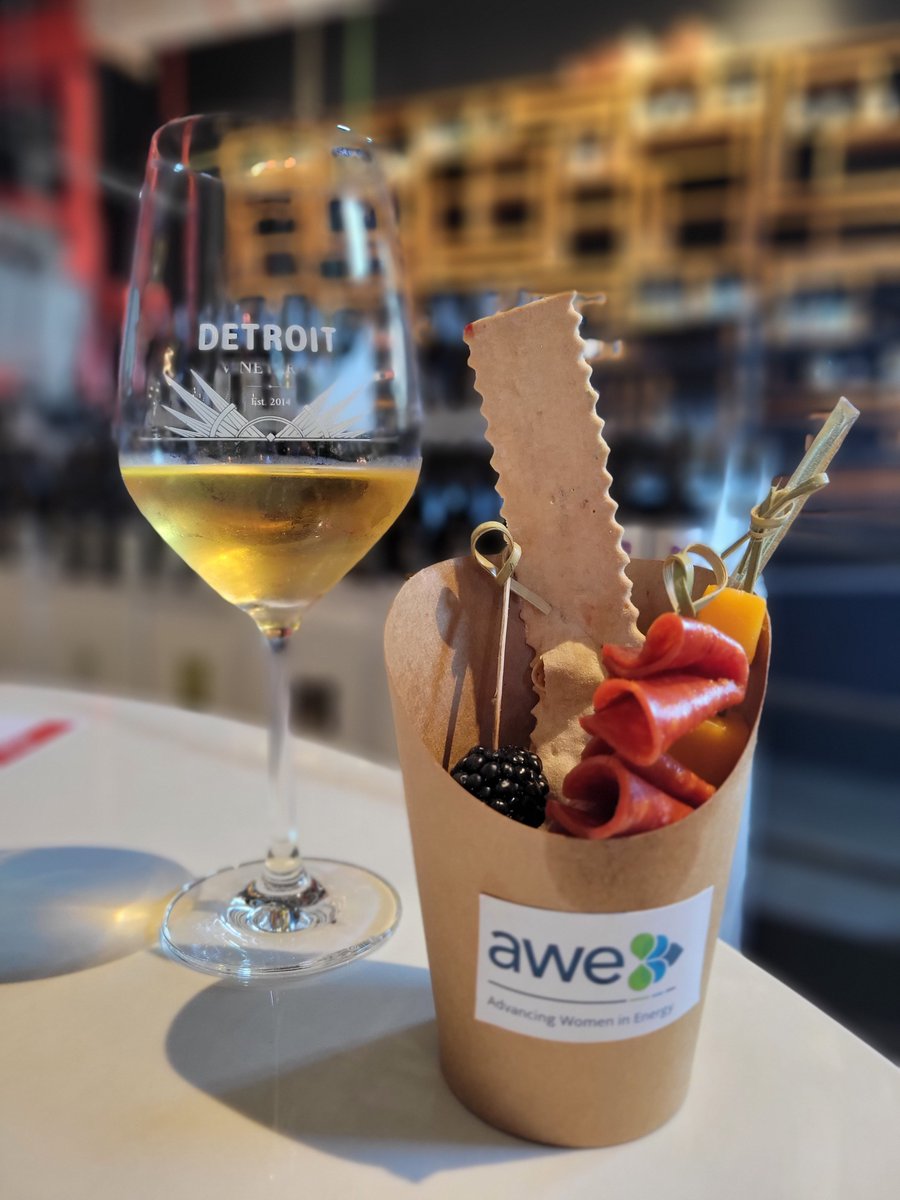MI_AWE's tweet photo. Our UnWine event at @Detroitvineyard was a great success! Thank you to everyone who came out and to @SEEL for sponsoring. We can't wait to do it again soon 🍷😀 https://t.co/KcEVfDFGE5