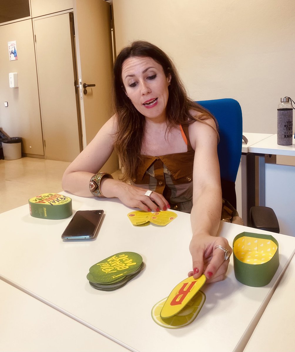 NuVallejo's tweet photo. Aprender a diseñar un juego jugando… en eso hemos invertido este magnífico día de la mano de @AzaharaTIC #abj #innovación @IAAPJunta https://t.co/6eoznrKChL