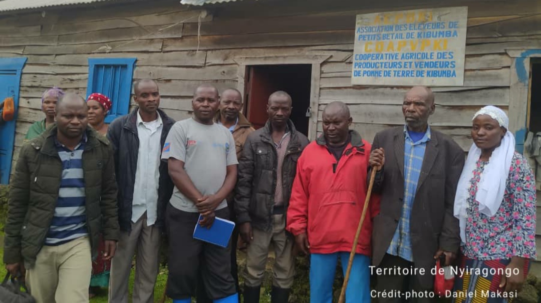 danielfirstpoem's tweet image. L'émission Wakulima Amkeni de l'Organisation #Fopac dans le cadre du sous-projet #REPAC sera diffusée ce vendredi sur la #Radio_Tayna à #Goma. 
Vous êtes un #agriculteur(trice) affecté (e) par des #catastrophes_naturelles, c'est l'occasion de nous témoigner de votre expérience !