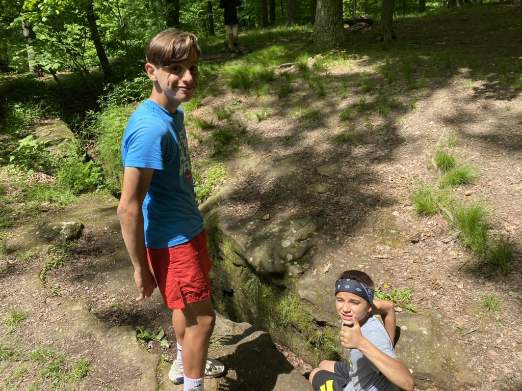 JRCallif's tweet photo. Oak @ Split Rocks https://t.co/q1WTI2HcpC