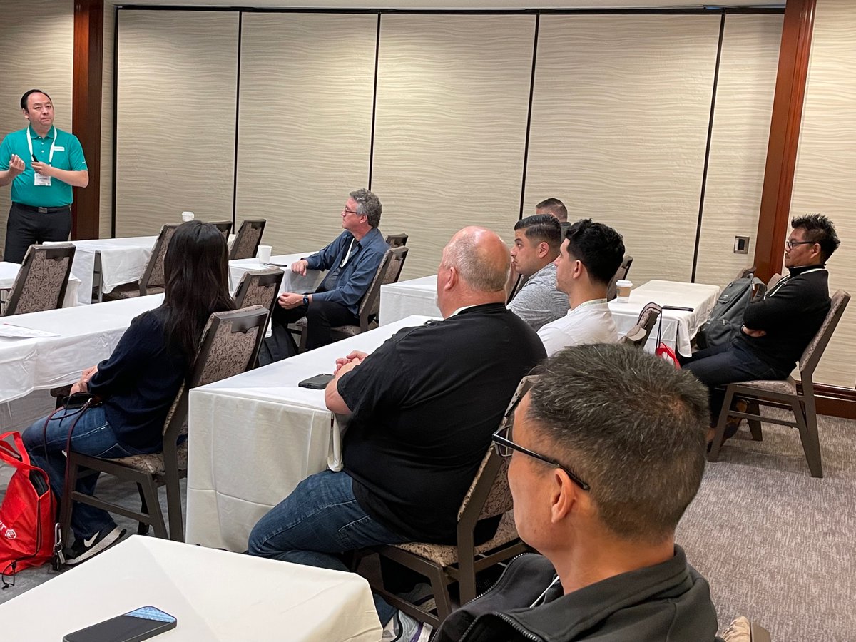 VMware User Group tweet media