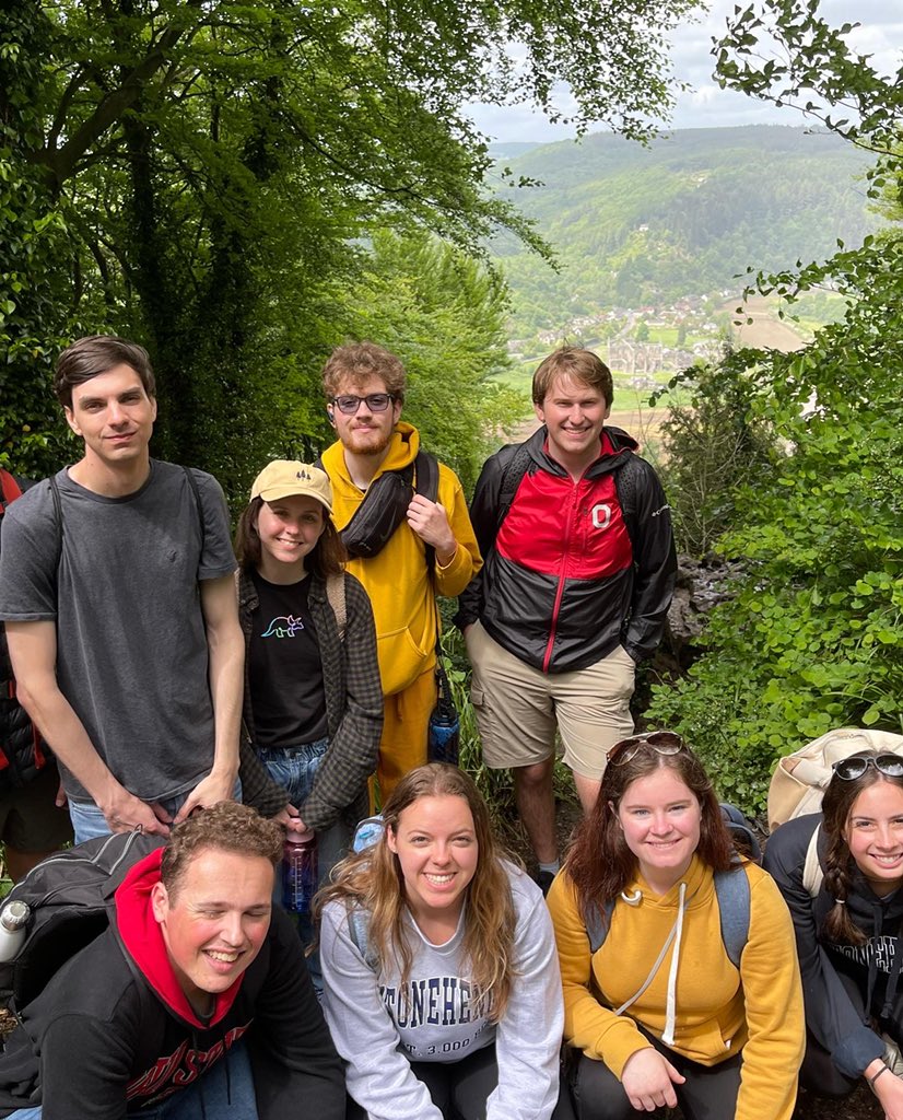 drherak's tweet photo. Hike from #DevilsPulpit to #TinternAbbey #Castles2022 #BuckeyesAbroad https://t.co/syI46sE8L5