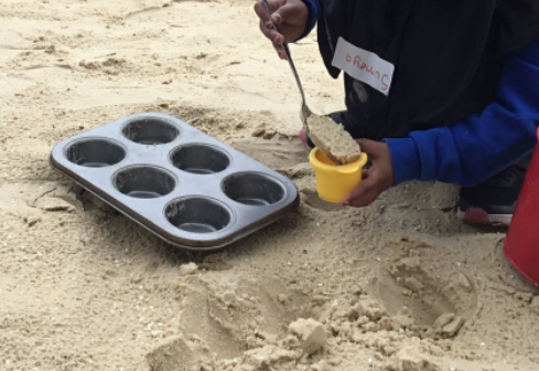 easton_academy's tweet photo. Nursery enjoyed discovery time today @DBAT_UK #EYFS #Maths #Science https://t.co/Z8HIwWOAtC