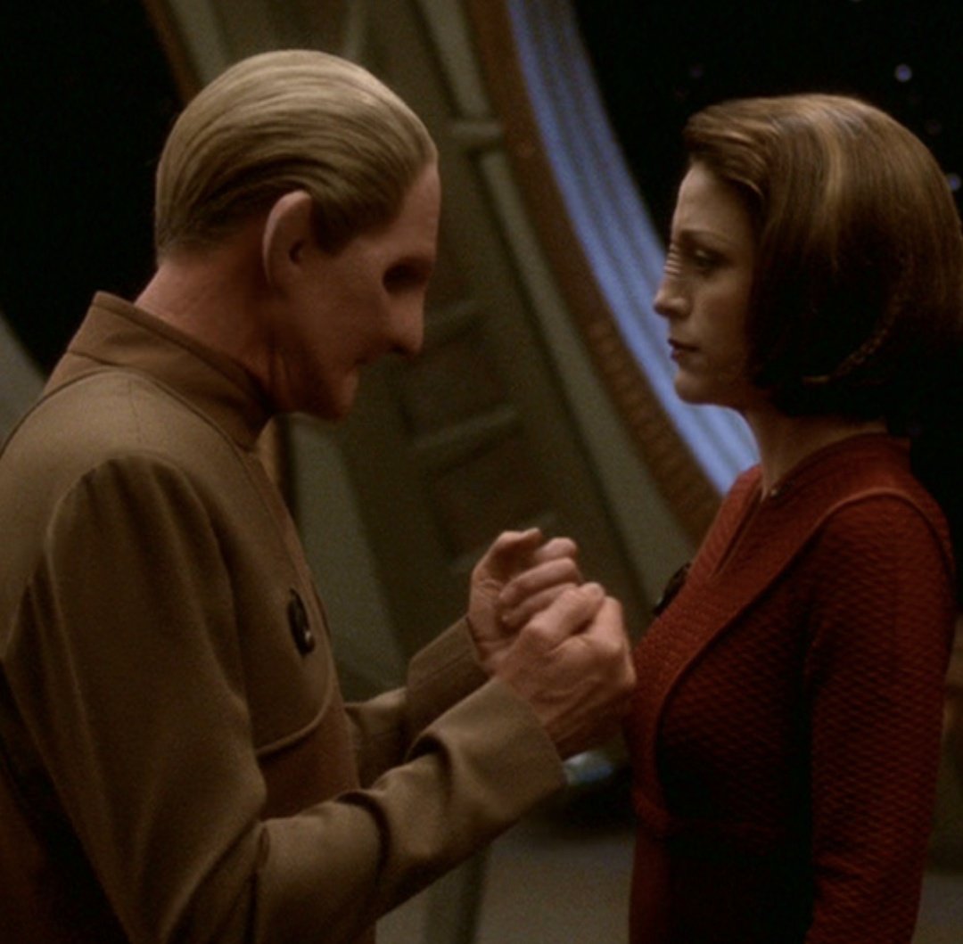 Frank Herbert's Vision🍸 tweet media