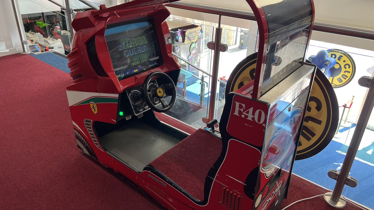 The 30 year old bearings have been replaced in our Turbo Outrun.  It plays brilliantly again 😊