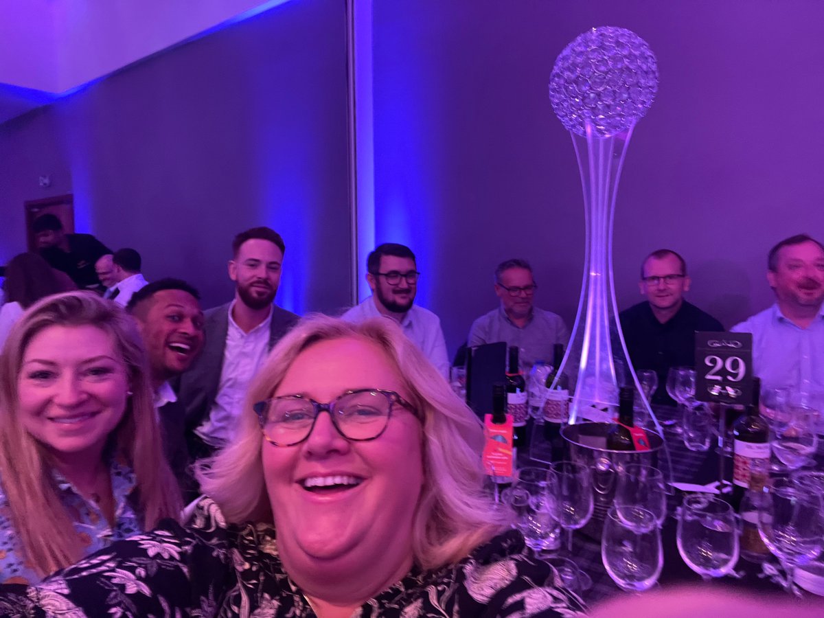 Having a fabulous time at the #FSBawards