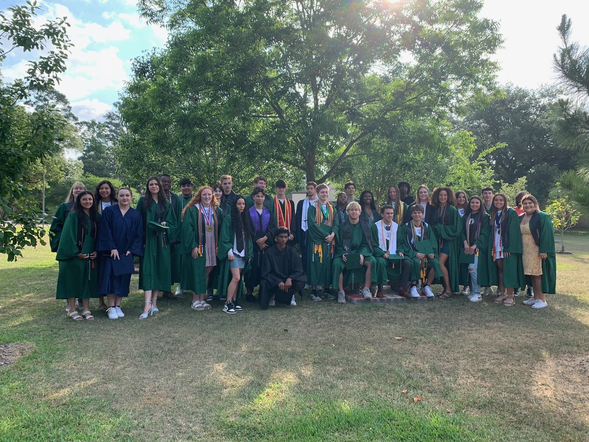 Behind all those beautiful Seniors is a bench that was dedicated when they were in 5th grade to their classmate and friend Landon Ahrendt ❤ #LiveLoveLandon #L3
