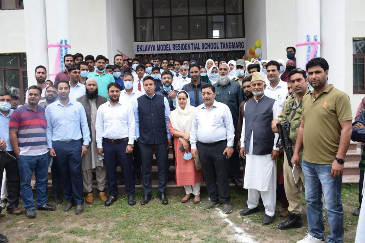 TranshumanceGbl's tweet photo. Eklavya Model Residential School operationalised in #Kulgam. Intake 480 students. DC Dr @DrBilalbhatIAS and DDC member interacted with newly selected tribal students. @OfficeOfLGJandK  @MundaArjun @nitishwarKumar @listenshahid https://t.co/N72CNGZwuK
