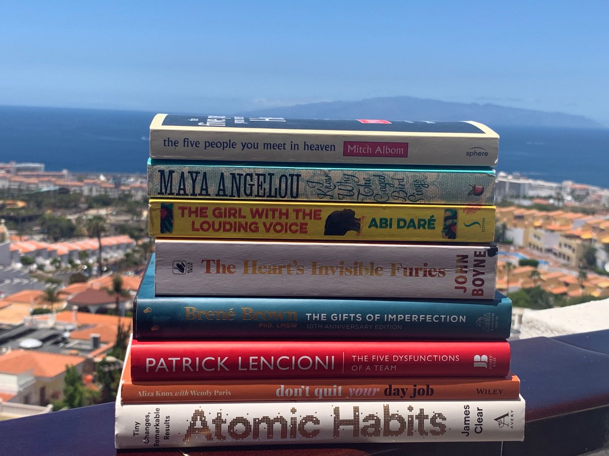 GradGreenhouse's tweet photo. In the absence of anything truly valuable as far as business &amp; content goes this week (it would appear our creativity has left the building😳). 

We thought we’d bring a little joy to your Thursday; a list of great books &amp; a very pretty view! https://t.co/n2YoC1imHH