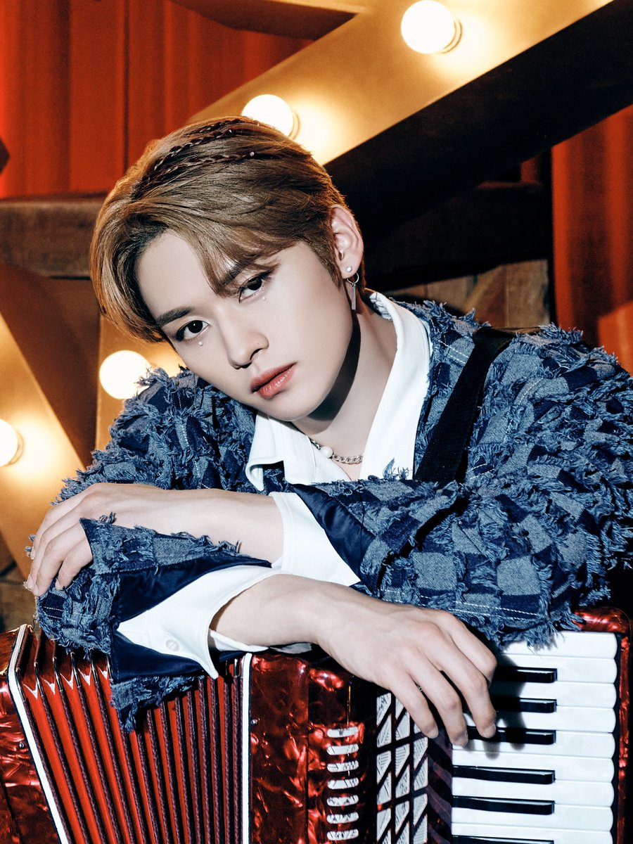 LeeKnowChileJYP's tweet photo. [ Twitter • 220519 ] Actualización del Twitter Japonés de #StrayKids con la sub solo teaser image de #LeeKnow por el segundo mini álbum Japonés de SKZ. 

Cr. Stray_Kids_JP
[#LeeKnowChile #Minho #리노 #민호 #이민호 #스트레이키즈]💎 https://t.co/aiWa8p1vAs