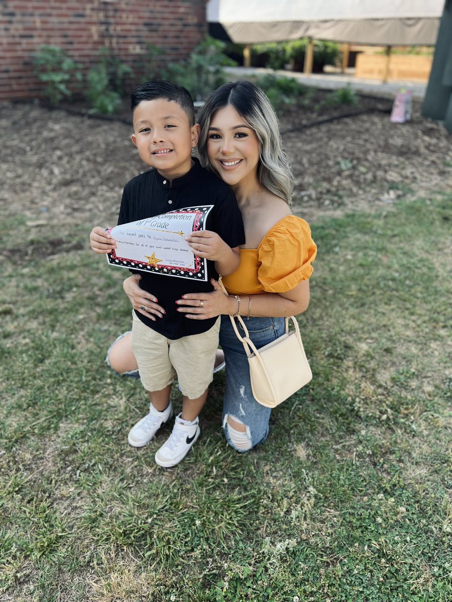 eevapaola's tweet image. My little graduate 🧡#2ndgrader #mamasboy