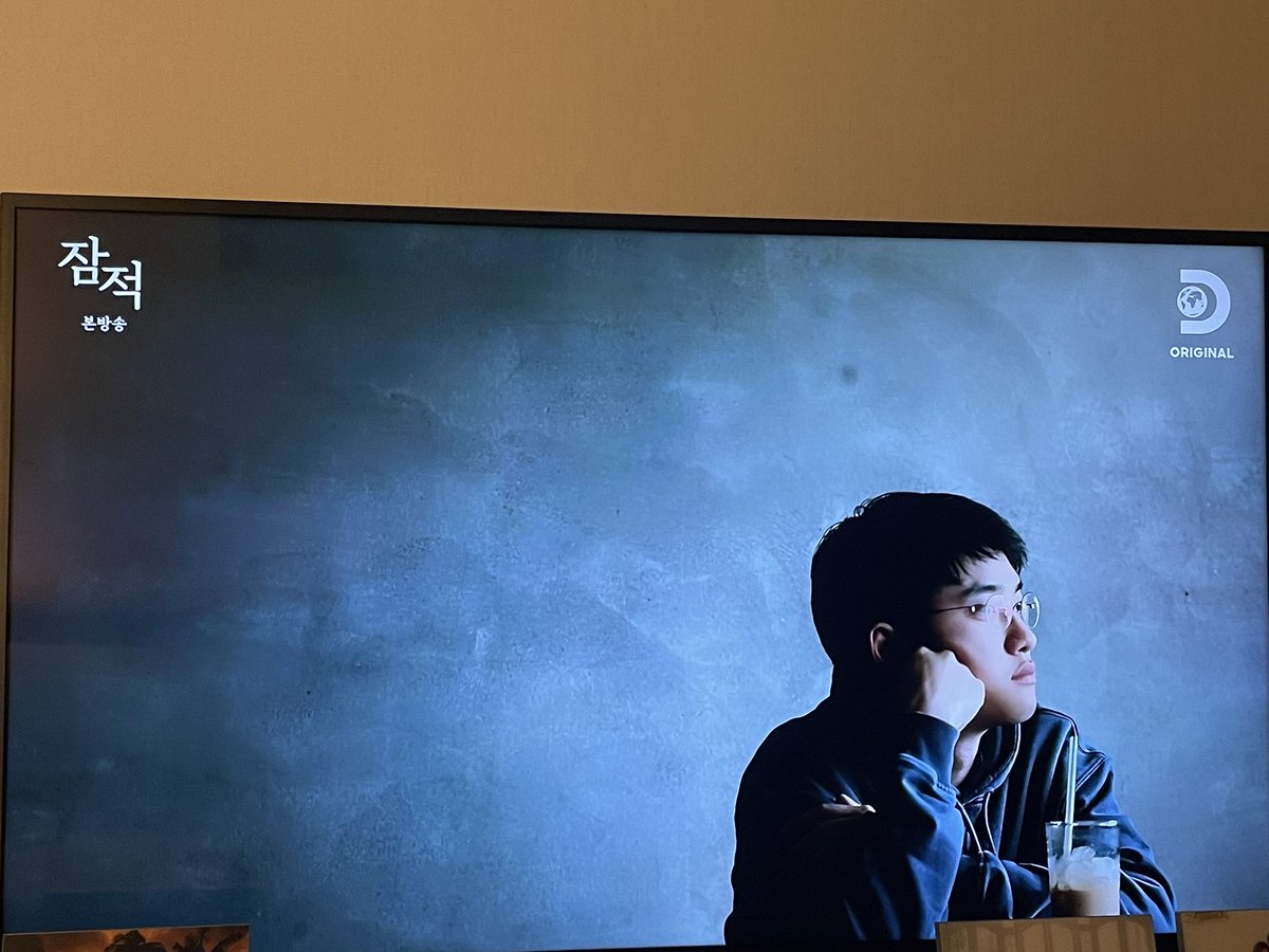 toidiofdo's tweet photo. 경수의 잠적을 구경하는 것만으로도 힐링이다 https://t.co/pAQwB9PJto
