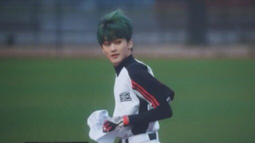 aecrios's tweet photo. jaehyun 🤝 mark https://t.co/h0UojIzEUY