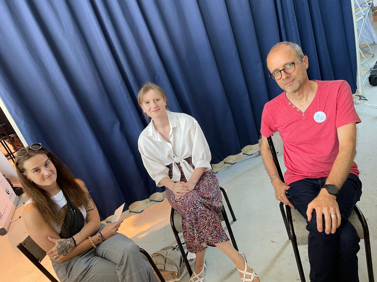 Aujourd’hui au #palaisdessports de #mulhouse des jeunes accompagnés en#CEJ sont venus rencontrés des recruteurs accompagnés de leurs conseillères. Une belle opportunité …lors de ce job dating #smashtonjob @poleemploi_GE <a href="/Prefet68/">Préfet du Haut-Rhin</a> <a href="/PierricOuvrard/">Pierric OUVRARD</a> <a href="/FredericDUNAND/">Frédéric DUNAND</a>