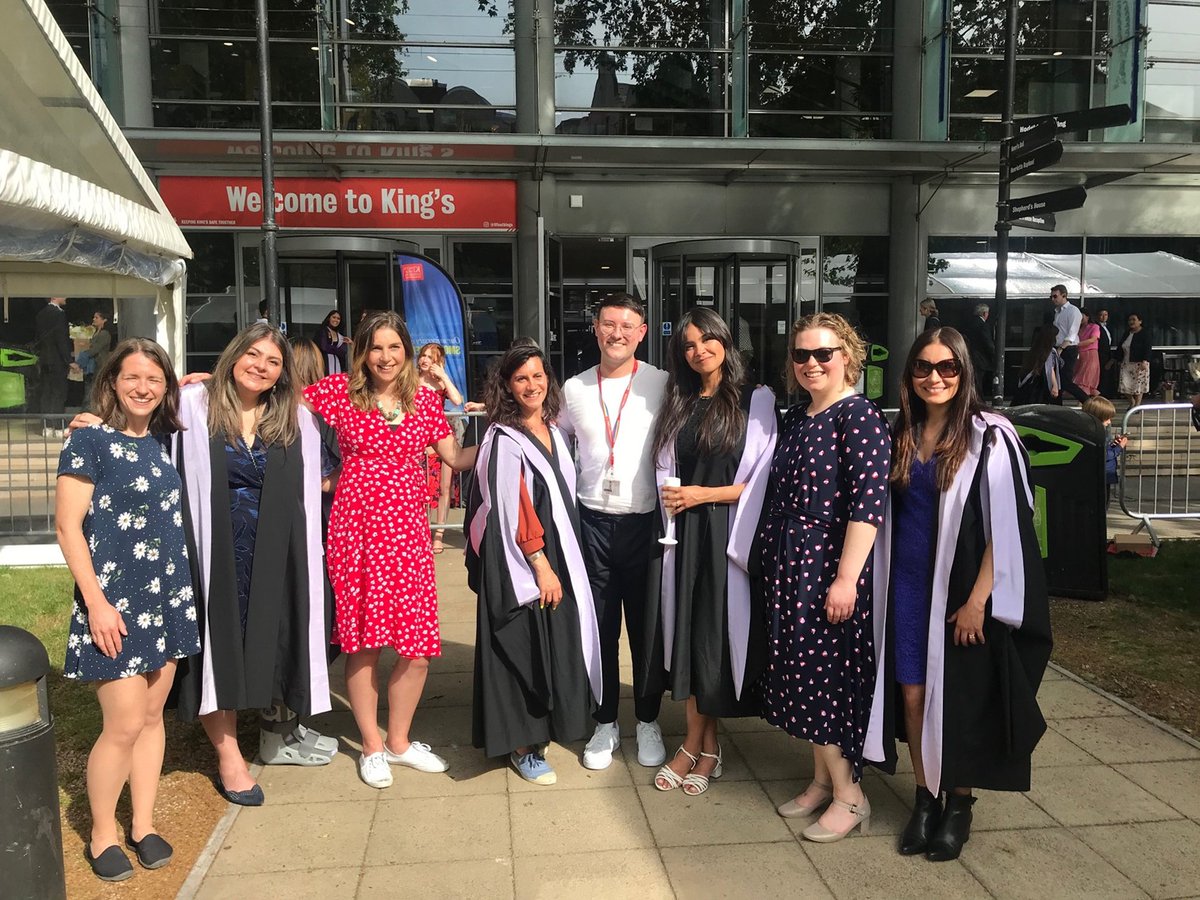 CSI_KCL's tweet photo. Well done to our graduates of 2020 and 2021 yesterday 👩‍🎓🧑‍🎓 Such a beautiful day to celebrate your success. Wishing you all the best for the future - stay in touch!! #graduation2022 #palliativecare @ClareEllisSmith @MarkJWillis @ij_higginson @RHardingCSI @ https://t.co/Nral2MlpGk