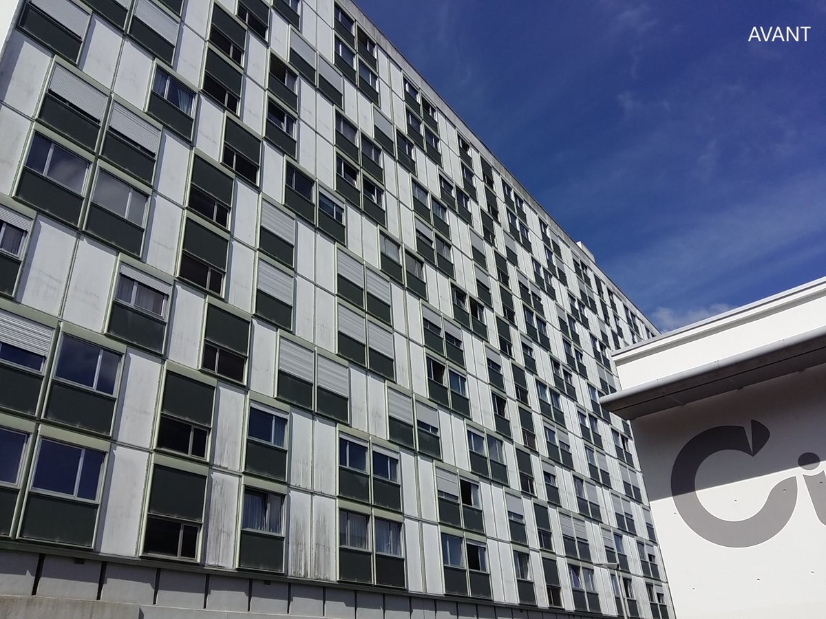 isorebatiment's tweet photo. Réception sans réserves des travaux d'ITE de la copropriété Joffre à #lorient AVANT/APRES 40% gain énergétique 1700m² planal K7 @vetisol Bravo à nos équipes ! https://t.co/etJCexmBsY #copropriété #environnement #rehabilitation https://t.co/cQx2rzk1bc