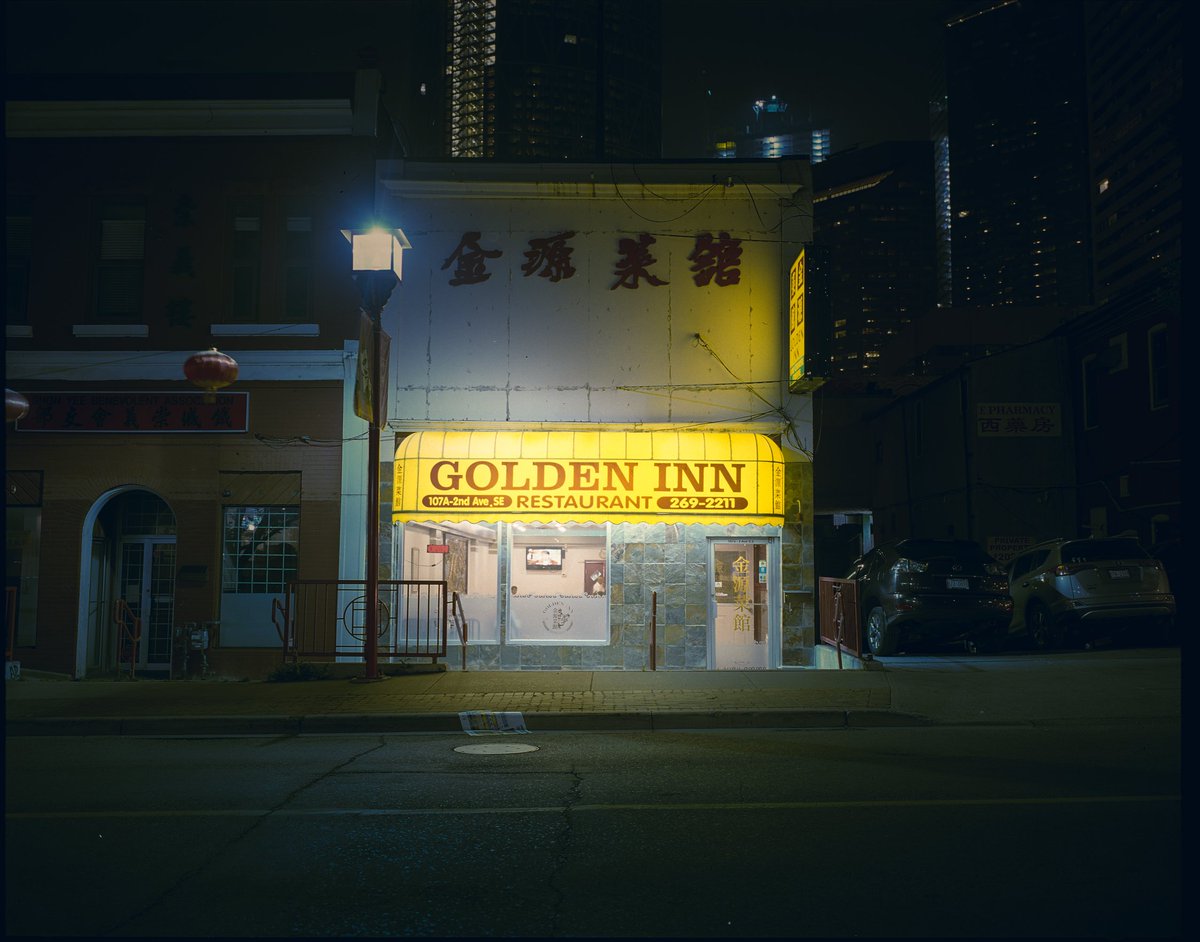 devon_mac's tweet photo. More nights in #Calgary. I don't get to shoot too much these days. It's kind of a bummer.
#streetphotography #nightphotography https://t.co/LeTjtLNd7Q