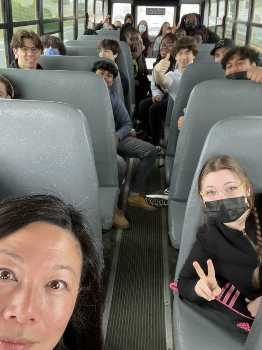 WendyLarm's tweet image. First school trip @CardinalLegerSS after 3 years!!!!! Co collaboration between math and science!!! #ilovemyjob #LancerLearning @Muscatello0811 @msmclean84