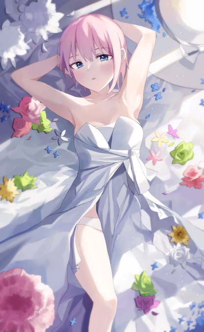 Nel ねる⚓️ホロクル11th 【K-28】さんがTwitterに投稿した中野一花(五等分の花嫁)のイラスト。
