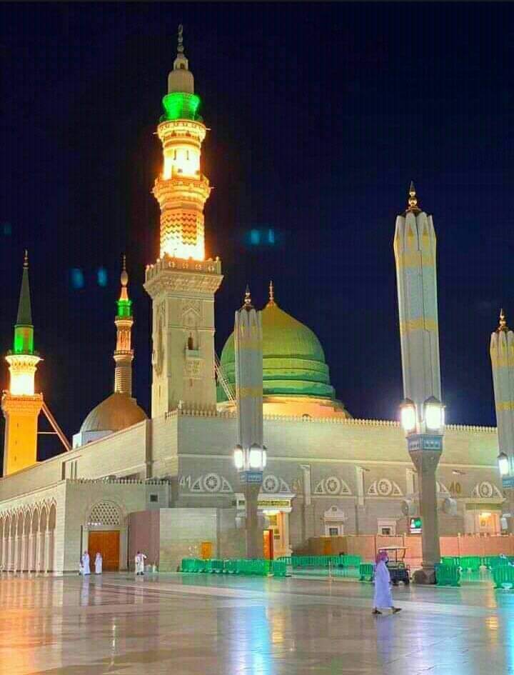 Sahil786092's tweet photo. یہ دربارِ محمد ﷺ ہے یہاں اپنوں کا کیا کہنا
یہاں سے ہاتھ خالی غیر بھی جایا نہیں کرتے❤
Sallallahu Alaihi Wasallalm

#MSO #Sufism
#MSO_Of_UP
#SupportMSO
#JoinMSO https://t.co/A4WERQfqUu