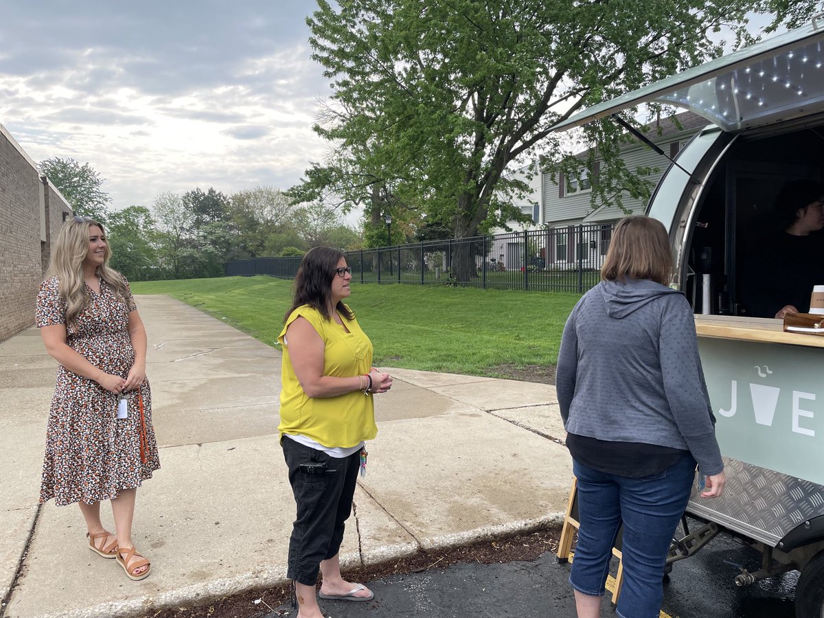 What an amazing treat from ⁦<a href="/joendoughco/">joe + dough</a>⁩ this morning! Thank you to the Rosenbloom family for spoiling our staff! #WeAreMuir