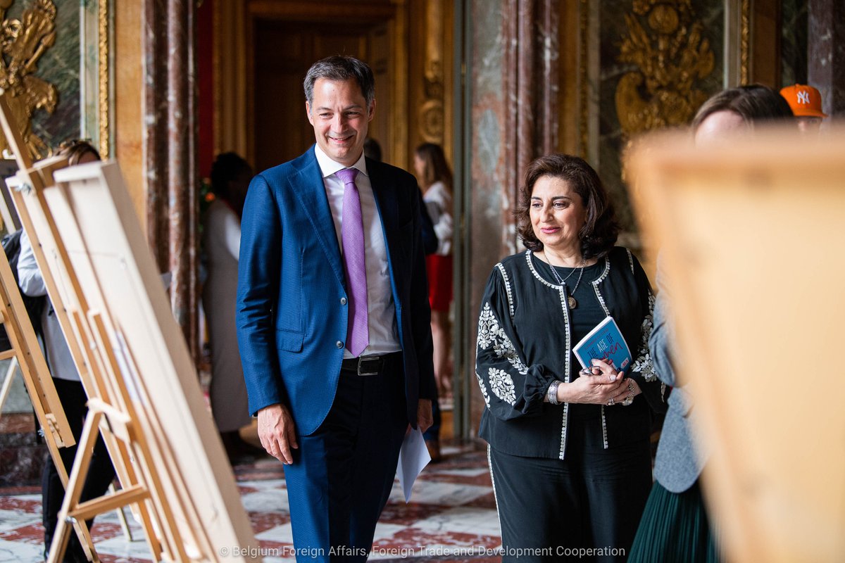 Powerful art from the #GenerationEquality: Picture It competition is on display at the #SheDecides Conference, hosted by PM <a href="/alexanderdecroo/">Alexander De Croo 🇺🇳</a>. 

Young artists from around the world share their vision &amp; hopes for a gender-equal world.
Learn more here: unwomen.org/en/news/storie…