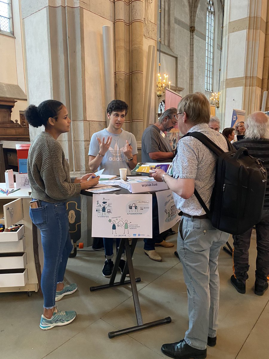 SamenViaa's tweet image. Iedereen t€lt!festival in het @academiehuis waar @Viaa-studenten (#welzijnensamenleving) uitleg geven over hun werk bij @traverswelzijn in de wijk Zwolle-Zuid. Toppers! 👍 
2/2 @cindy_boerema @kaatjehotemetoo