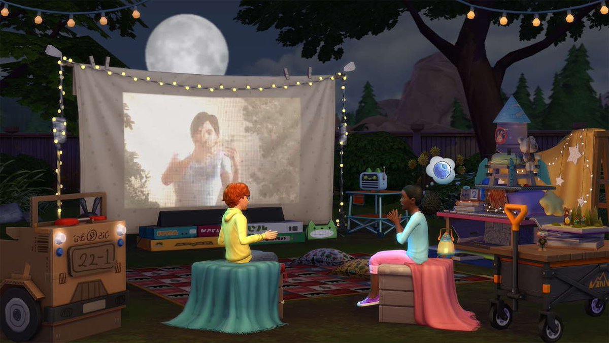 Simlish4's tweet image. 🚨IMPORTANTE🚨

Se ha filtrado una imagen del próximo Kit dedicado a niños y noches se axampada en el jardín (algo muy común en US). Este Kit tendrá gameplay. 

¿Qué les parece? 😱

vía @LuddySimmer