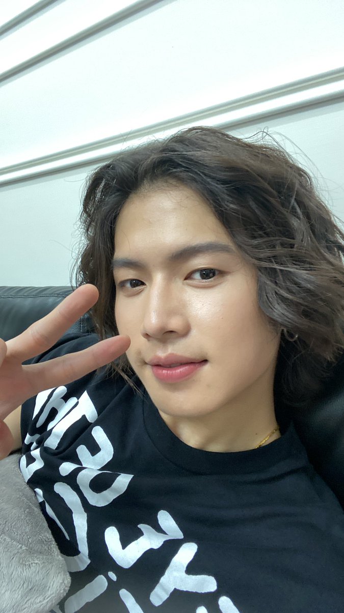turbotbb's tweet photo. มาช้าแต่มานะ ขอบคุณทุกคนที่ซัพพอร์ตและยืนอยู่เคียงข้างกันมาตลอดนะครับ ขอโทดที่ช่วงนี้เหนื่อยๆยุ่งๆแต่สัญญาจะเป็นรอยยิ้มให้ทุกคนเสมอนะครับ รัก 💓ขอบคุณที่จับมือกันมาตลอดนะครับ @kaownah9 #ก้าวไปกับเทอร์ #KaownahTurbo1460Days https://t.co/A6hroGv4sW