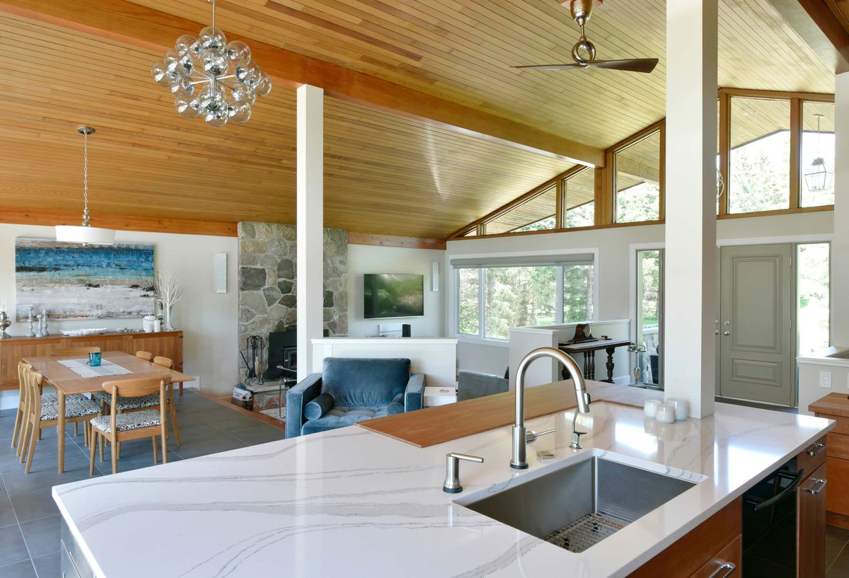 lagoishomes's tweet photo. Check out this amazing testimonial one our clients gave us for our project: Tranquility on the River. This project won us a GOHBA housing award in 2018!
#LagoisDesignBuildRenovate #Lagois #LoveWhereYouLive #Renovations #OttawaRenovators #testimonial #AwardWinning https://t.co/648ufleNos
