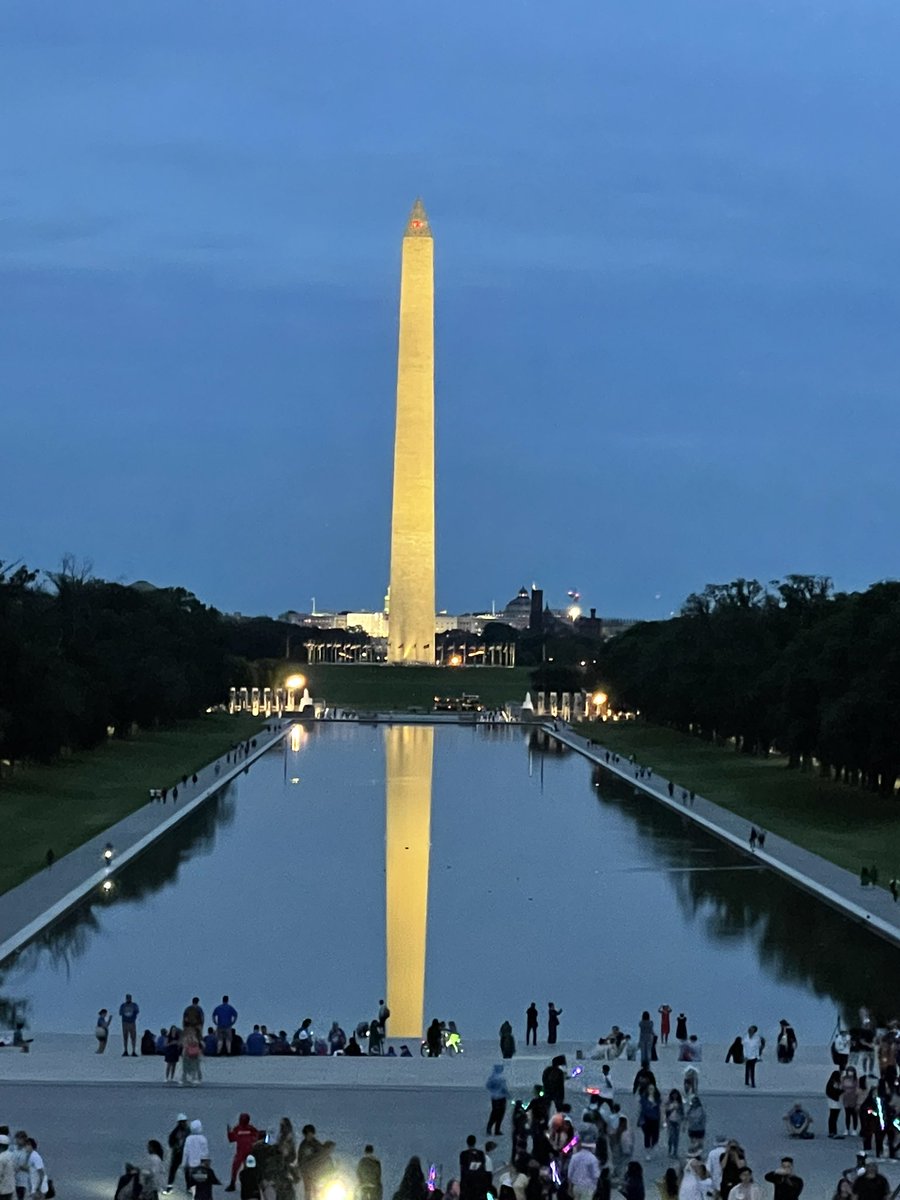 cabraljb's tweet photo. Bus 3 Iwo Jima Memorial and Washington Monument at night. @MadeiraMiddle https://t.co/7N8q8Czrg2