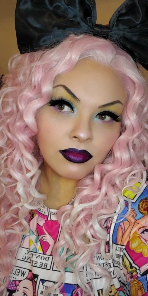 KrystyLaFloof's tweet photo. I love this wig so much! I wish my actual hair could look like this 🥰🥰🥰
#powderroomd #wig #pinkhair #ootd #motd #makeup https://t.co/XYh3cSuhcv