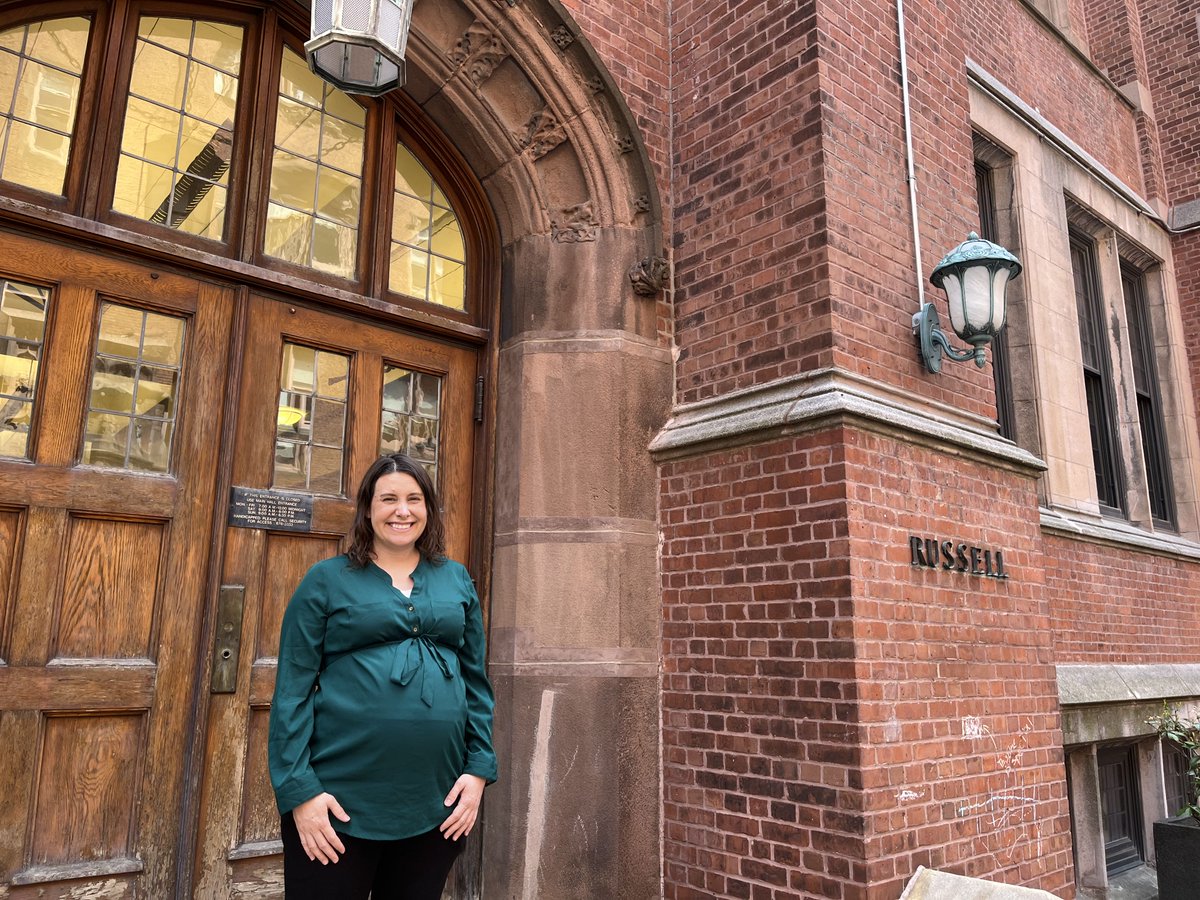 STRscience's tweet photo. I have two big announcements! First, I am thrilled to announce that I have officially accepted a faculty offer at @TeachersCollege!  And, second, I am also thrilled to announce that I am expecting my own little scientist in June! (1/n) https://t.co/9pamggnBOu