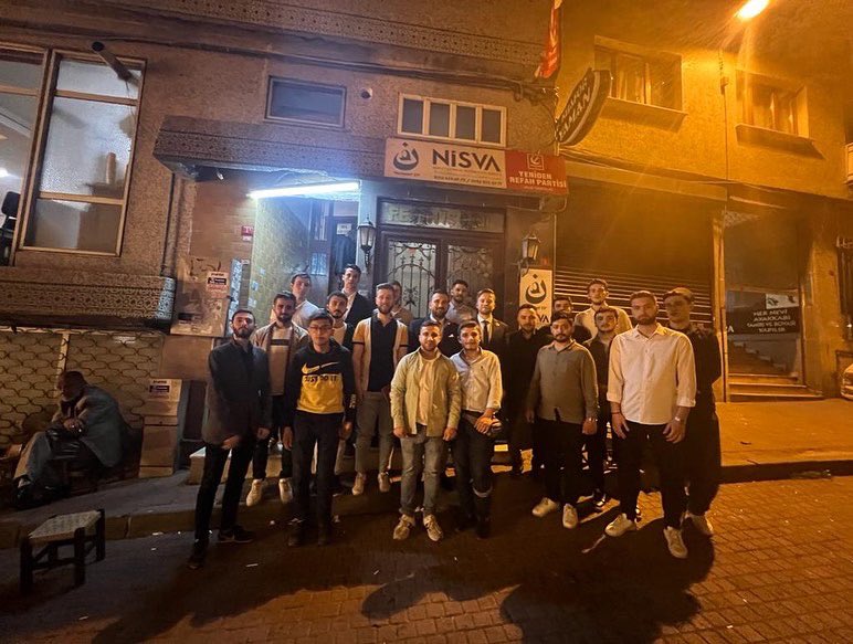 gencrefahist's tweet photo. İl Gençlik Başkanımız Sn.Yakup POLAT riyasetinde, Fatih ve Sariyer ilçe Gençlik Kollarımızın Haftalık Yönetim Kurulu Toplantısına, İl Başkan Yardımcılarımız oluşan heyet ise Çekmeköy ve Ümraniye ilçe Gençlik Kollarımızın Toplantısına Katılım Sağladılar. https://t.co/QXsrasHHrs