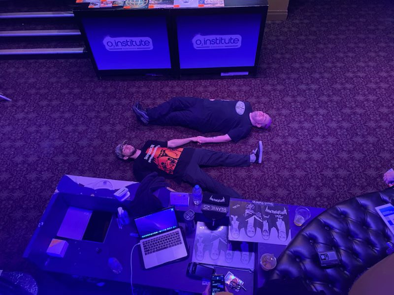 rxinmaker's tweet image. met eric last night. after we took this, he pushed me down the stairs and stole my shoes