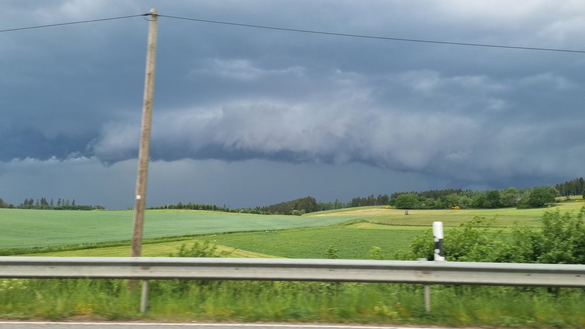 MarkusNr's tweet photo. @Kachelmannwettr  hohe Acht Eifel https://t.co/s95VT619BK
