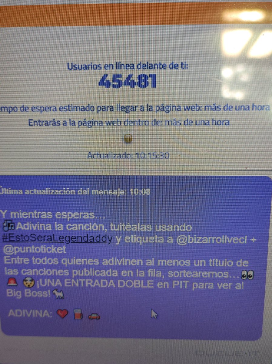 val_quevedo's tweet photo. #EstoSeraLegendaddy en la fila para la compra de entradas @bizarrolivecl @puntoticket  Gasolina https://t.co/ePzyNWFvq4
