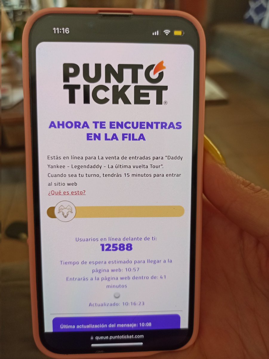 vandergaara89's tweet photo. @puntoticket @bizarrolivecl #EstoSeraLegendaddy                gasolina del Big boss https://t.co/owB8ylRxx0