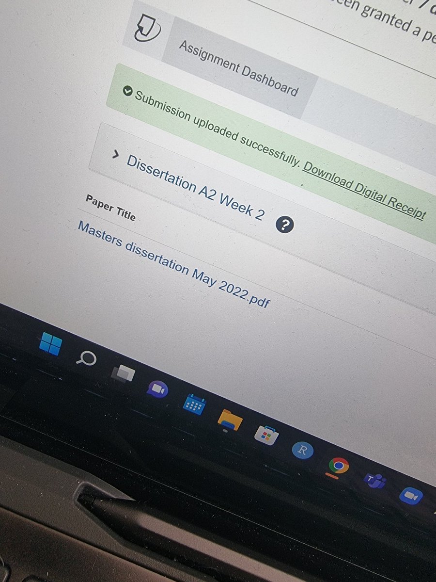 BeccaBear_3's tweet photo. After 5 long years... I've finally finished my Master's degree in Zoology!! 🥳🐝 https://t.co/LVjUUHVmNi