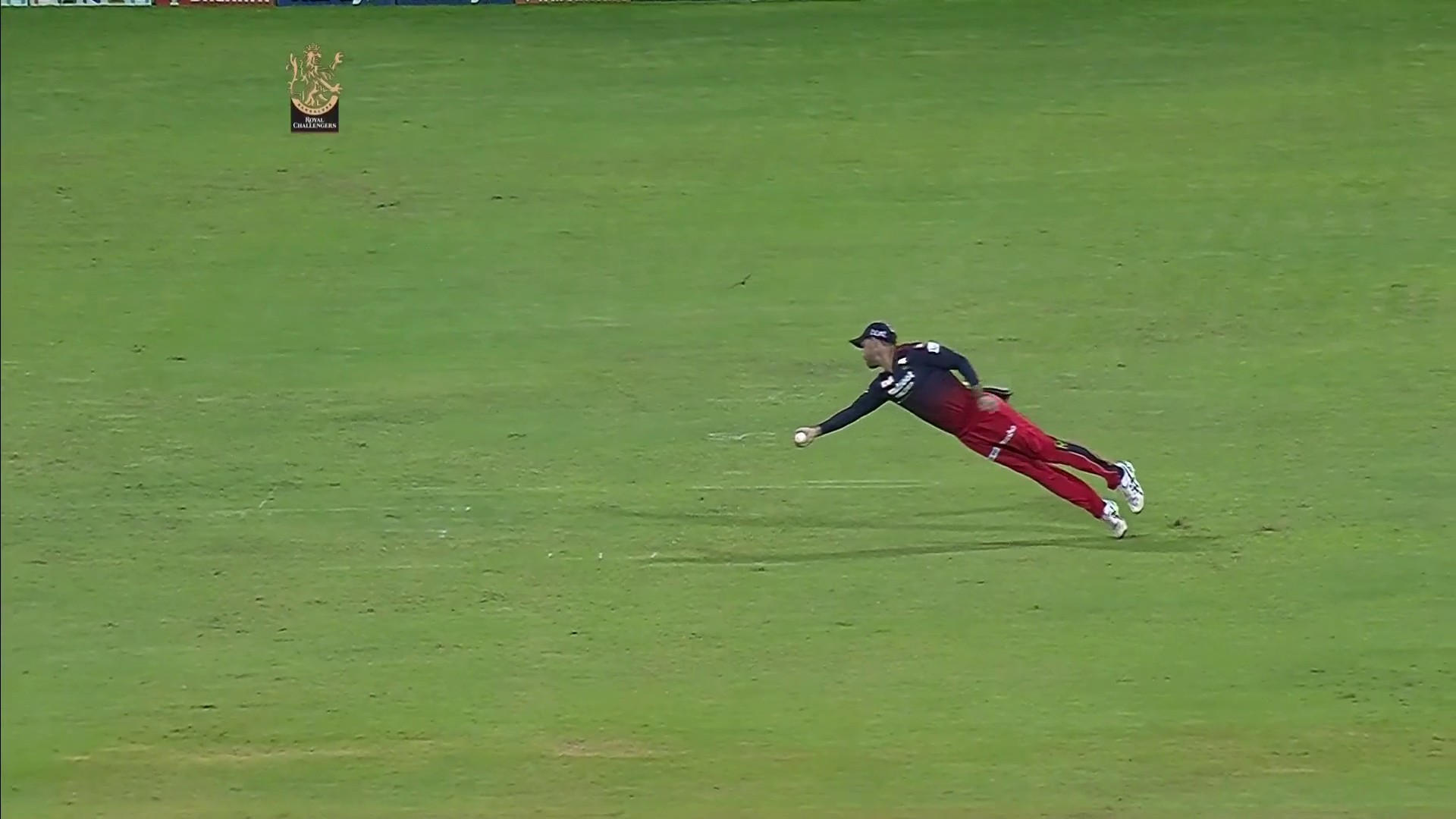 sky-sports-on-twitter-what-a-catch-outstanding-from-maxwell
