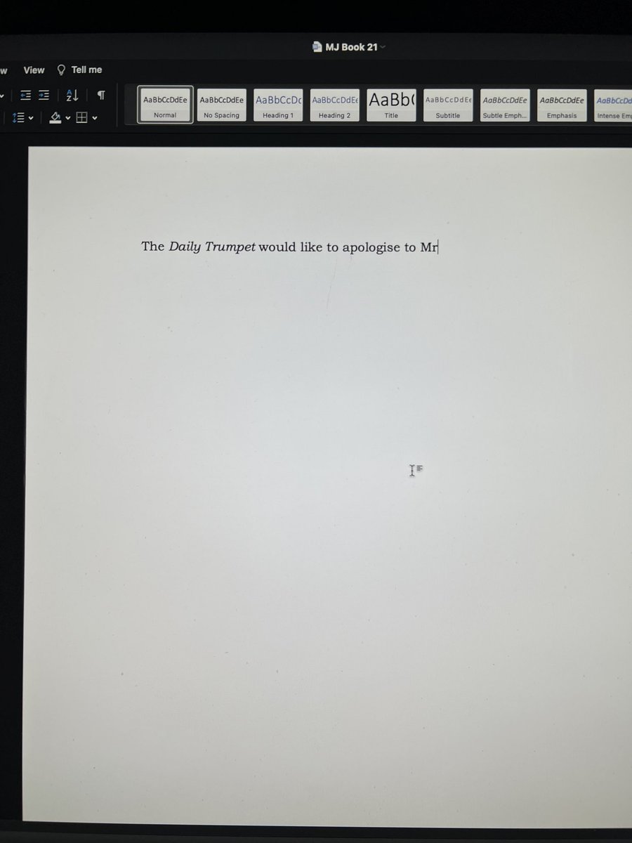 millyjohnson's tweet photo. And we’re off again… #book21 https://t.co/RWzr5VsNND