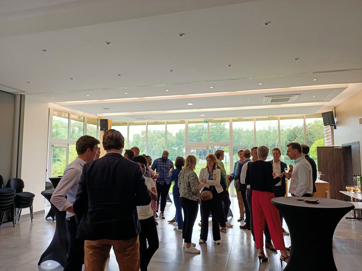 instchoiseul's tweet image. 🙏 Un grand merci à @CarolinePoisso9, n°1⃣ du classement #ChoiseulHautsdeFrance 2022, pour son accueil ce matin sur le site de @BaudeletEnvir ! 

L'occasion d'échanger et de découvrir un lieu unique en 🇫🇷 dédié à la valorisation des déchets. 

#sustainability #innovation